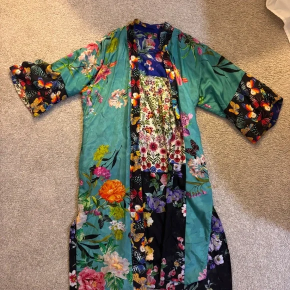 Johnny Was Silk Reversible Kimono - Picture 3 of 9